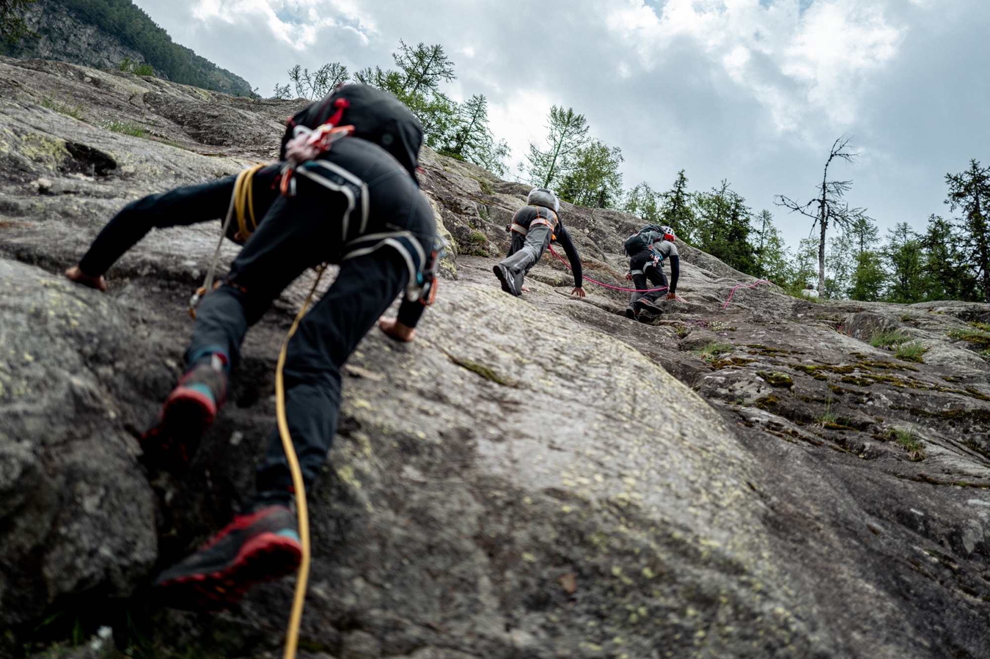 FAST & LIGHT MOUNTAINEERING WITH MAX KRONECK