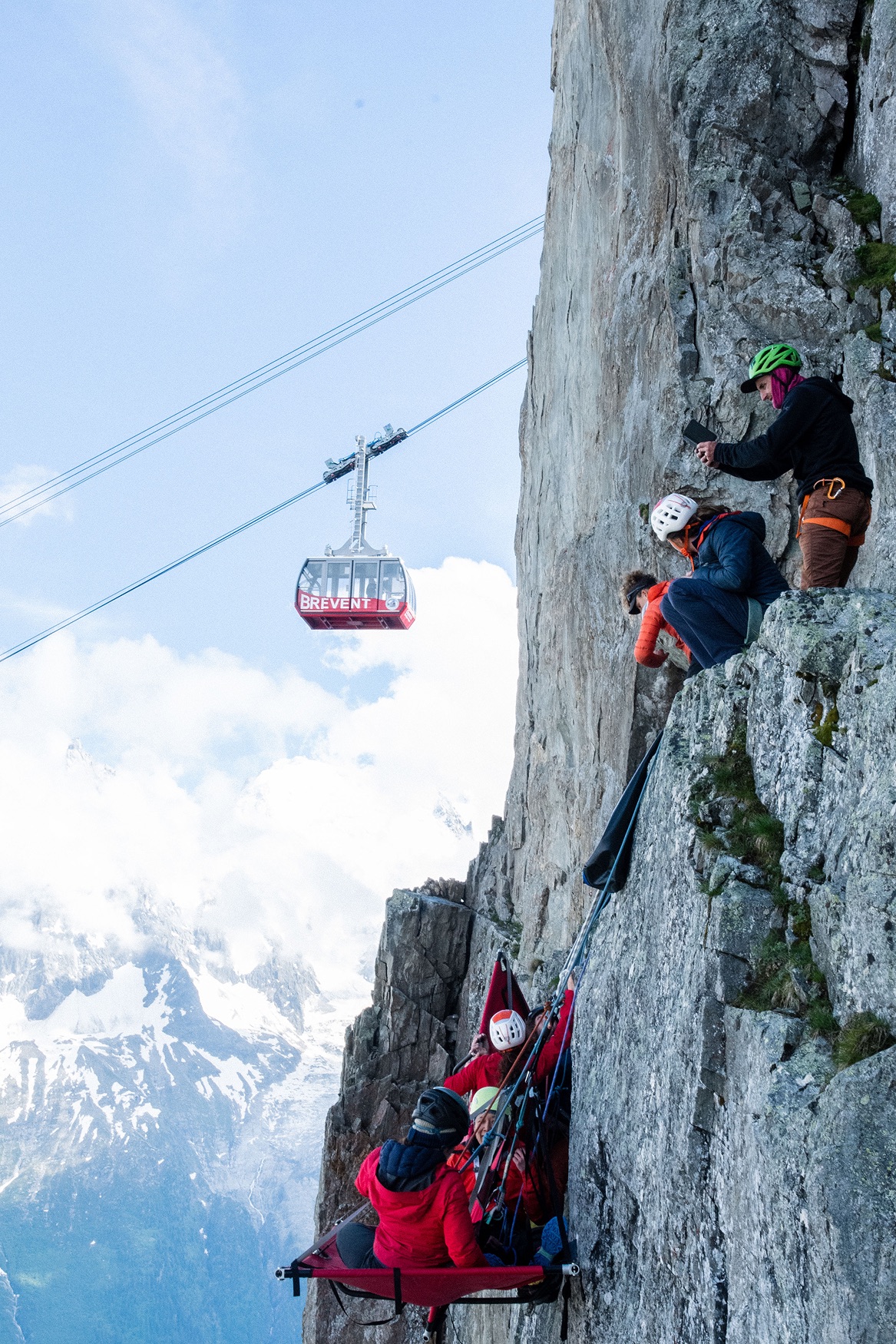 CLIMBING & PORTALEDGE NIGHT WITH NINA CAPREZ — 2 DAYS