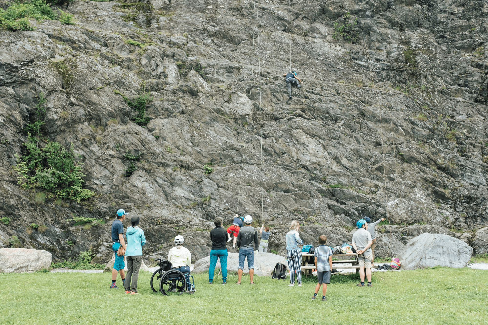 ROCK CLIMBING WITH ACCESS MONT BLANC