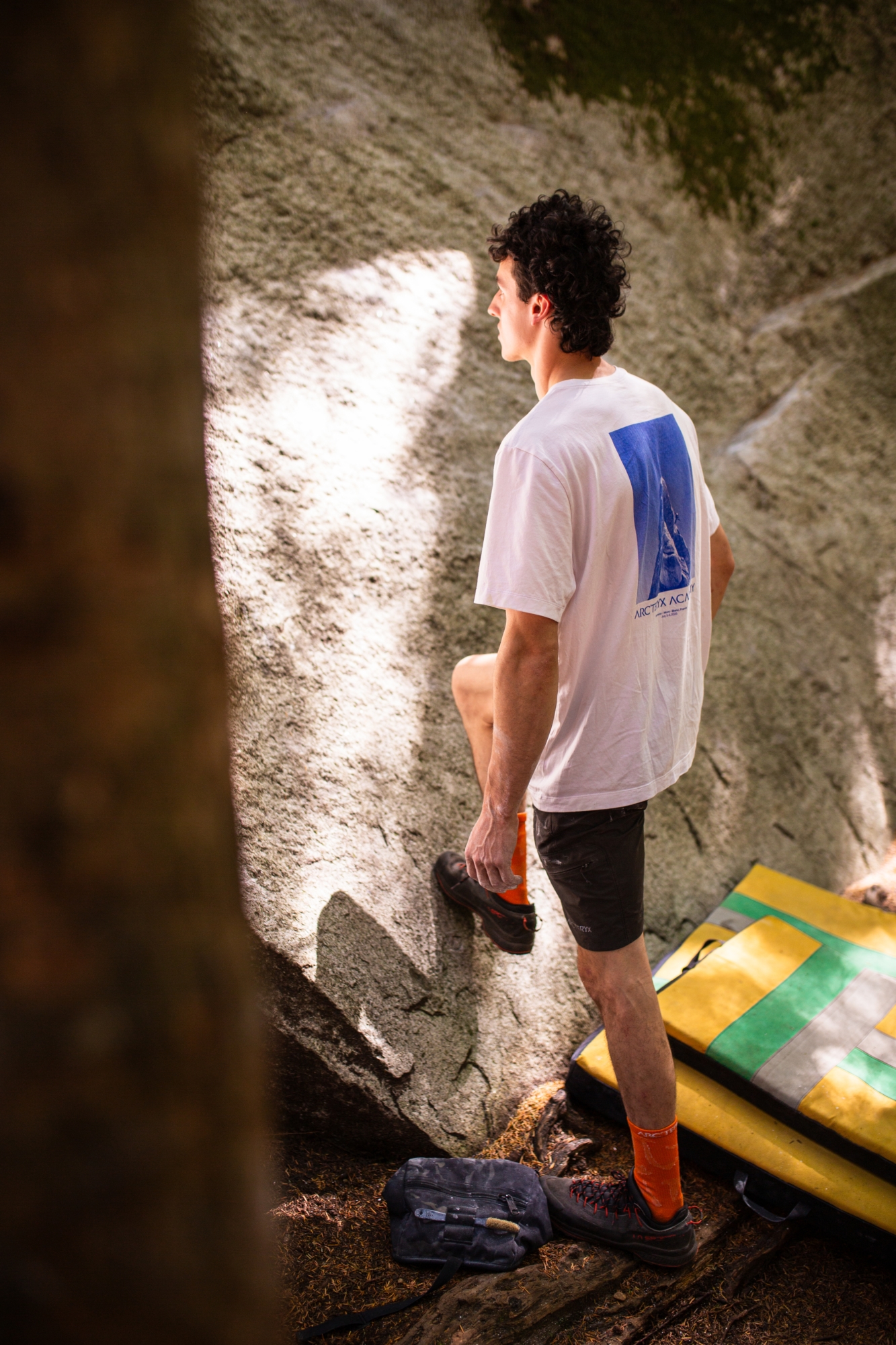 BOULDERING & VISUALISATION CLINIC WITH HAMISH MCARTHUR